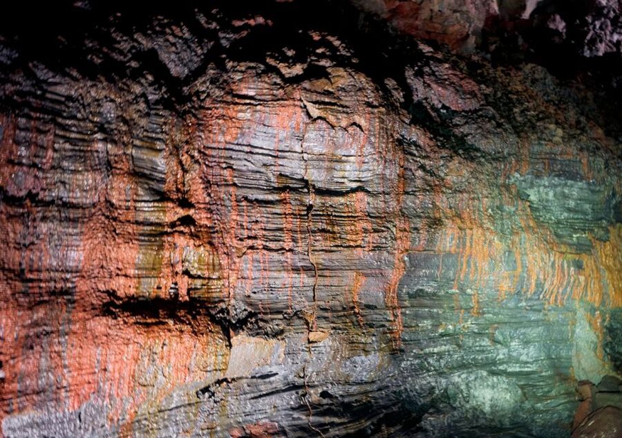 From Reykjavik: Golden Circle and Lava Caving Adventure - The bakery break and the two-tour rhythm