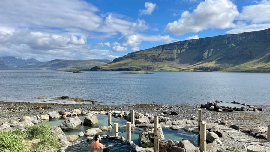 From Reykjavík: Golden Circle Route & Hvammsvik Hot Spring - A full day that ends in warm water