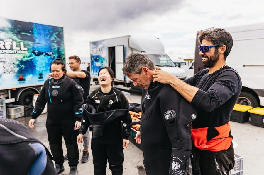 From Reykjavík: Golden Circle Tour and Silfra Snorkeling - Snorkeling between two continents