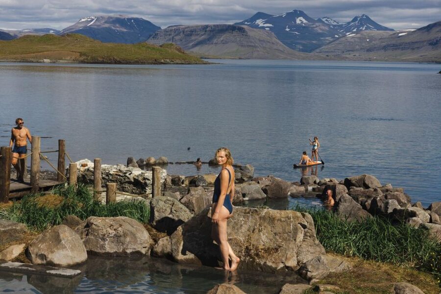 From Reykjavik: Hvammsvík Hot Spring with Transportation - Should you book this Hvammsvík tour?