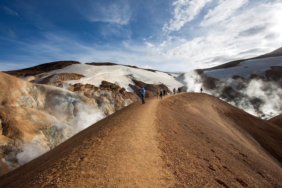 From Reykjavik: Kerlingarfjöll Hiking Day Tour - Why Kerlingarfjöll feels so different from Reykjavík