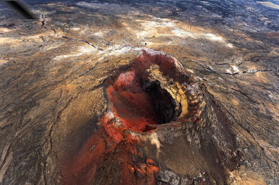 From Reykjavik: New Volcanic Area Helicopter Tour - What the pilot adds to the experience