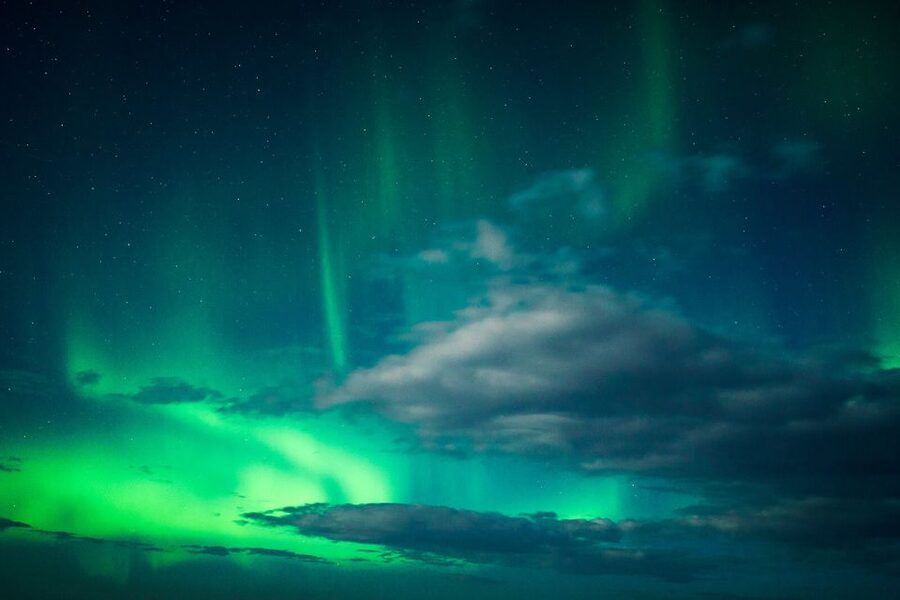 From Reykjavik: Northern Lights Chase with Expert Guide - Photographing the lights without fancy equipment