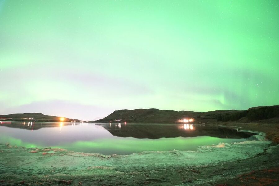 From Reykjavik: Northern Lights Hunt Super Jeep Tour - Comfort in an Icelandic night