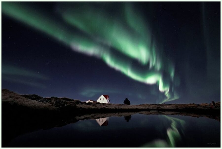 From Reykjavik: Northern Lights Tour with Hot Cocoa & Photos - Key points to know before booking