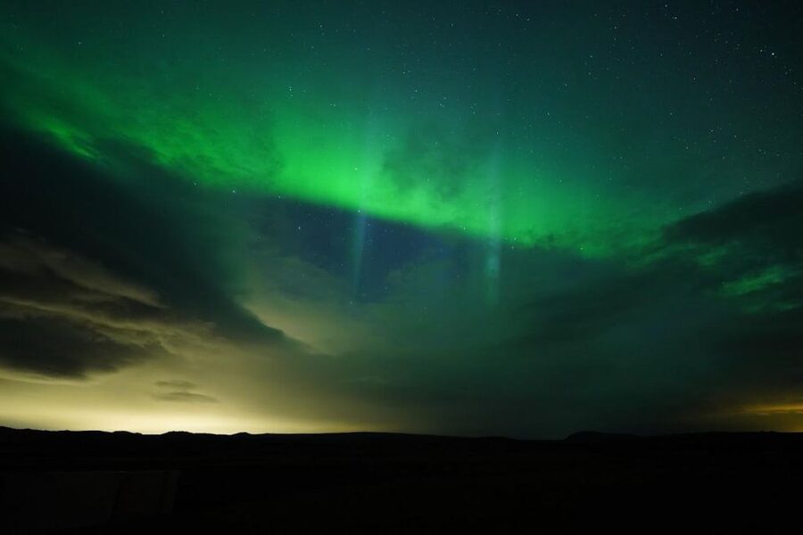 From Reykjavik: Northern Lights Tour with Hot Cocoa & Photos - Why a small minibus helps in the dark
