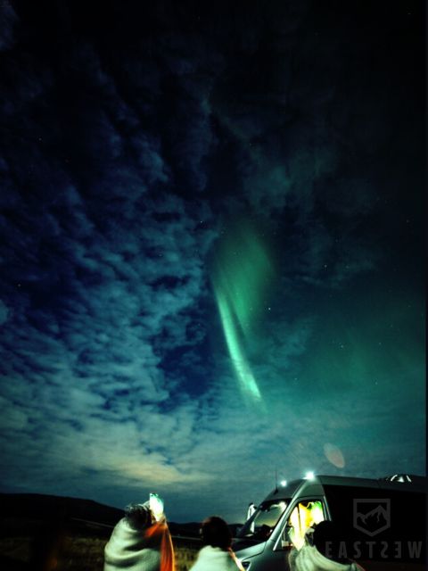 From Reykjavik: Northern Lights Tour with Hot Cocoa & Photos - Free photos, with a practical catch