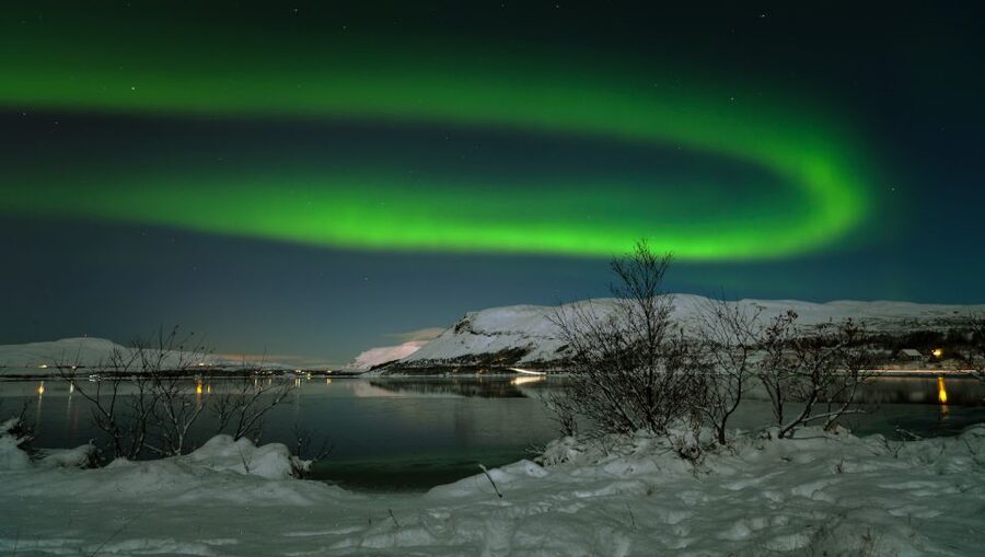 From Reykjavik: Northern Lights Tour with Lifetime Guarantee - The dark stop: useful, but not always scenic