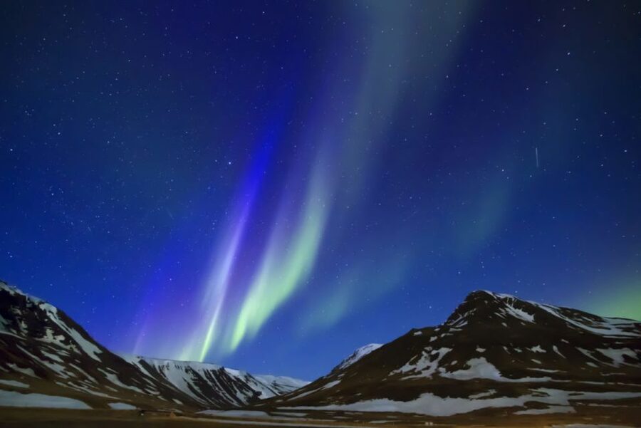 From Reykjavik: Northern Lights Tour with Lifetime Guarantee - Timing, seasons, and cold-weather planning