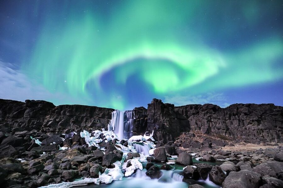 From Reykjavik: Northern Lights Tour - Chasing darker skies outside the capital