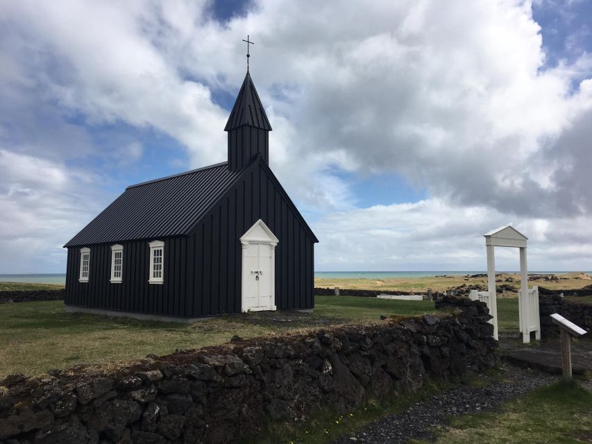 From Reykjavik: Snæfellsnes Full-Day Tour with Homemade Meal - Djúpalónssandur’s black beach