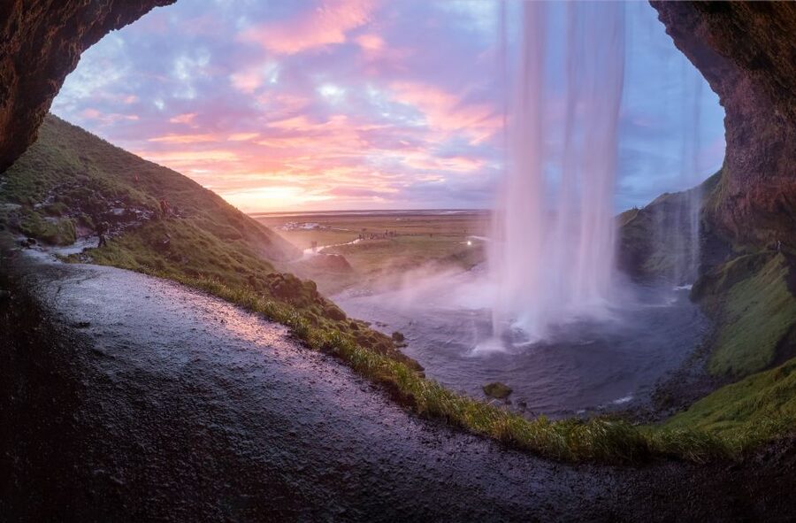 From Reykjavik: South Coast Guided Group Adventure - Vík and the black sand of Reynisfjara