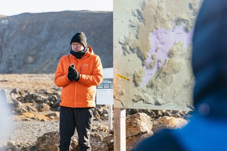 From Reykjavík: Volcanoes and Blue Lagoon Day Trip - Transport, timing, and the group-day tradeoff