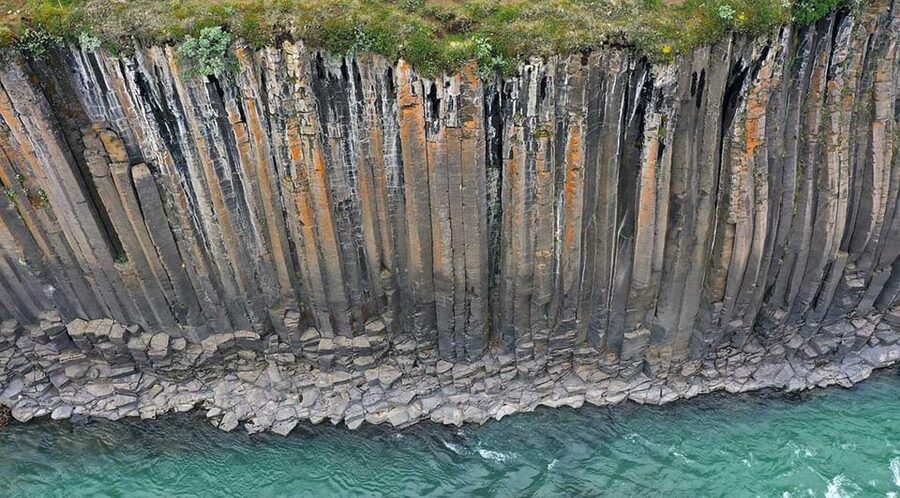 From Seydisfjordur: Studlagil Canyon Shore Excursion - The guide can shape the entire day