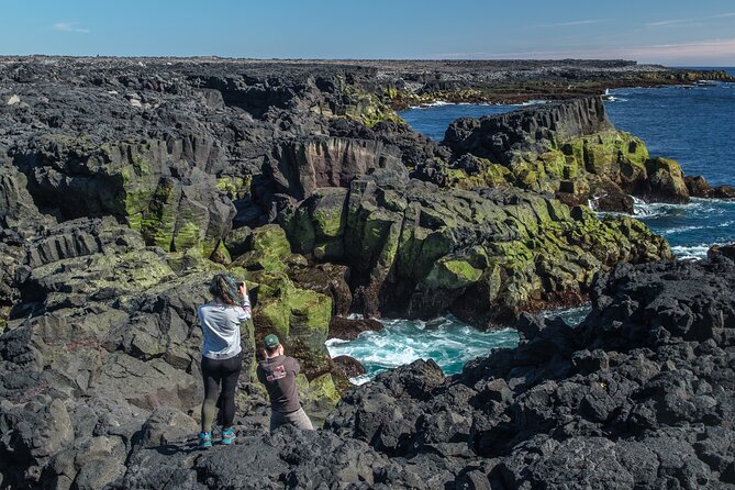 Full-Day Private Tour with Photography Secret Spots of Iceland - The green water of Grænavatn