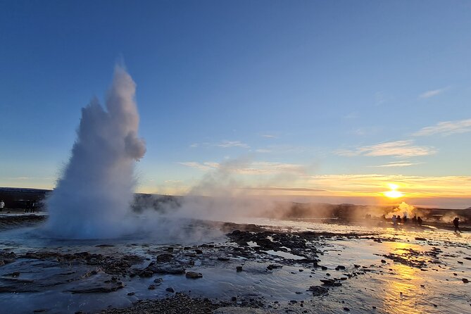 Geological Golden-Circle Tour / Small group adventure - Starting from Reykjavik in a six-person vehicle