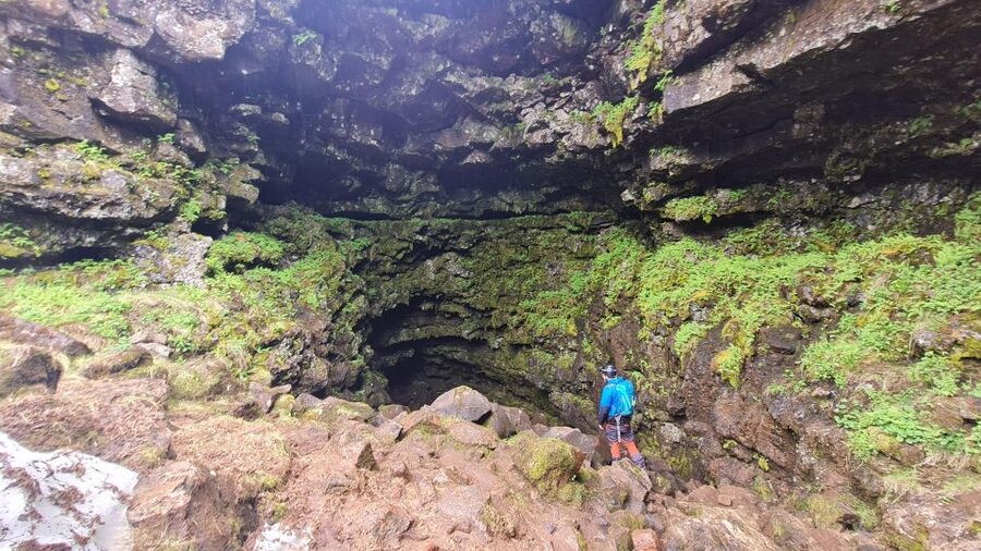Geological Lava Tunnel Adventure - Arnarker Cave - How Arnarker compares with a developed lava tunnel