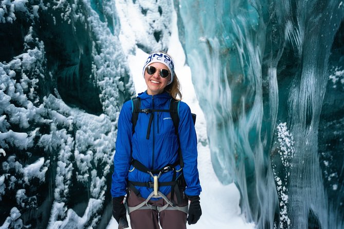 Glacier and Ice Cave Private Photoshoot - 15 Shot Photo Package - Who will get the most from this experience