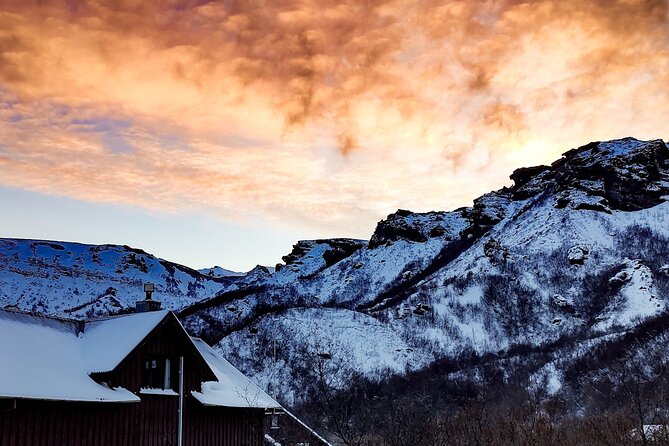 Glacier Express Jeep & Hiking Tour - Local Icelandic Guide - What the 9:00 am start means for your day
