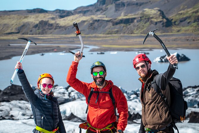 Glacier Hike at Solheimajokull in Small Group (6 pers max) - The 20-minute walk from the parking lot