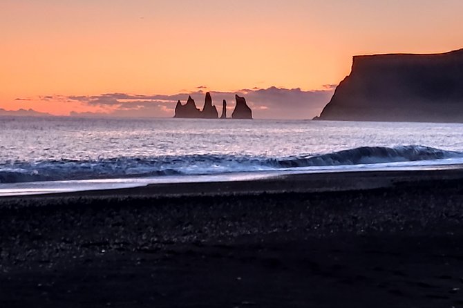 Glacier Lagoon, Diamond Beach, Black Sand Beaches and Waterfalls - Jökulsárlón: where the glacier reaches the sea
