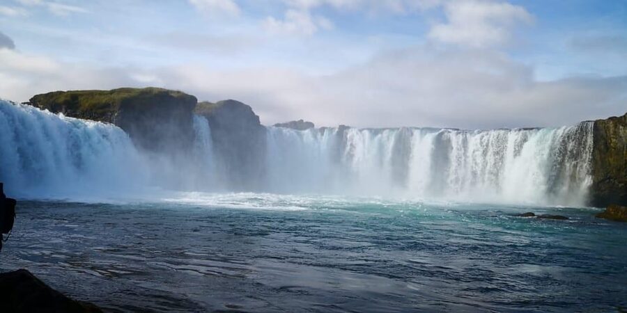 Godafoss Express Classy Round Trip Multiple Drop Off Choice - Key points to know before you book