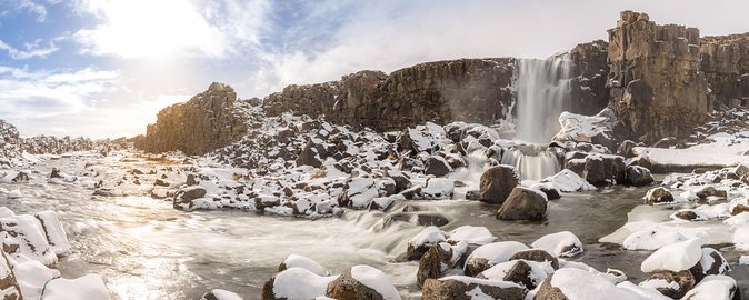 Golden Circle Classic Day Tour from Reykjavik - Timing, pickup, and the large-group tradeoff