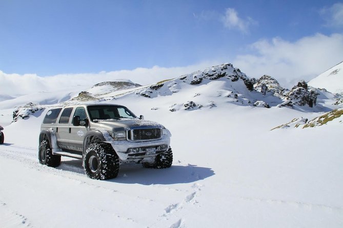 Golden Circle, Glacier & Northern Lights/Midnight sun / guided private tour - A private Golden Circle day with a glacier bonus