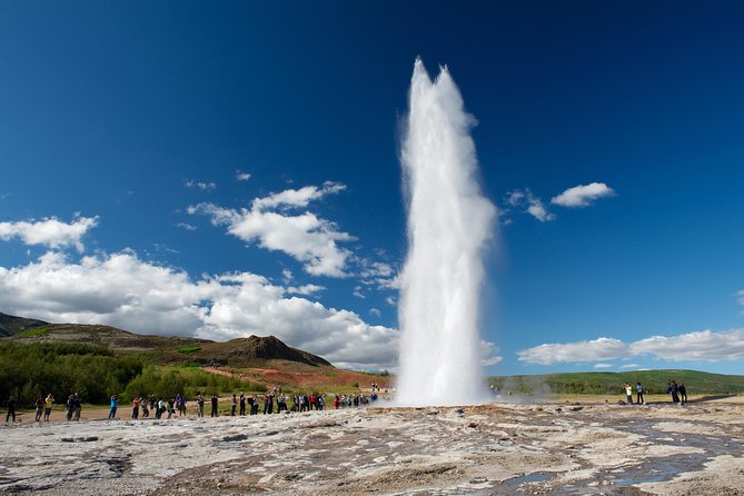 Golden Circle, Kerid Crater & Geothermal Lagoon -Small Group Tour - Thingvellir, where two plates pull apart