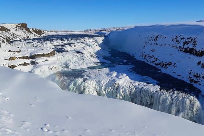 Golden Circle, Kerid Crater & Geothermal Lagoon -Small Group Tour - Guides, music, and the small-group rhythm