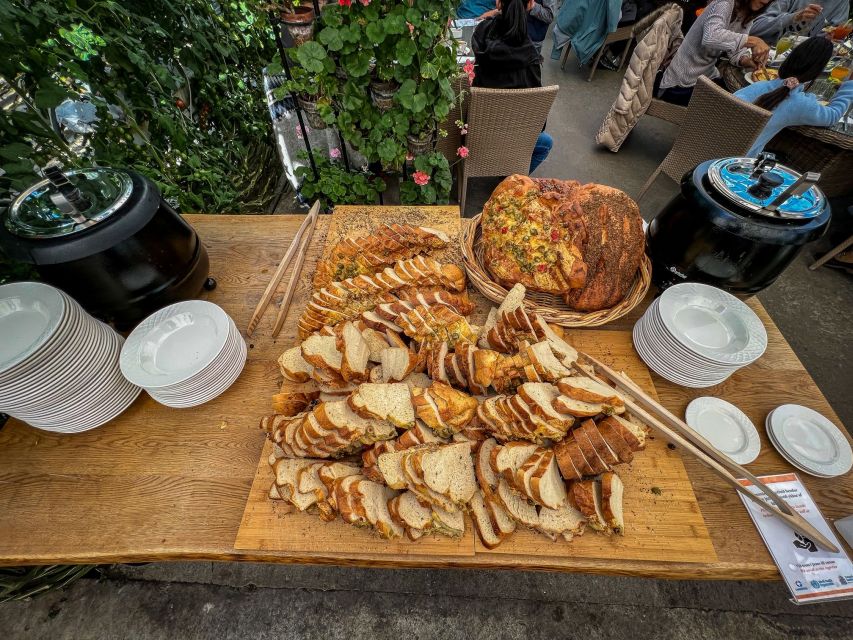 Golden Circle & Lunch at Fridheimar Tomato Farm- with photos - Þingvellir, where two plates meet