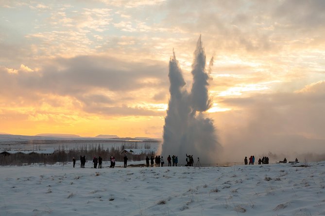 Golden Circle & Northern lights in Iceland - Pickup, meeting point, and a small but important warning