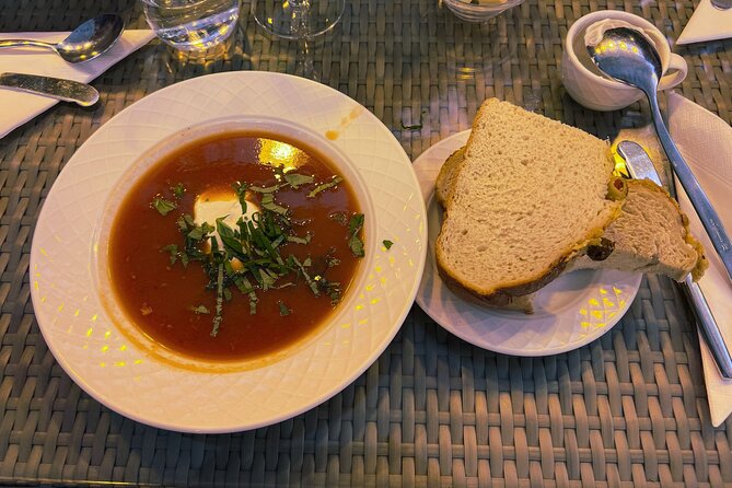 Golden Circle Silfra Snorkeling and Fridheimar Tomato Farm Lunch - Friðheimar turns lunch into part of the tour