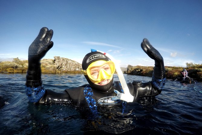 Golden Circle & Snorkeling in Silfra From Reykjavík with Free Photos - Who should book, and who should think twice?