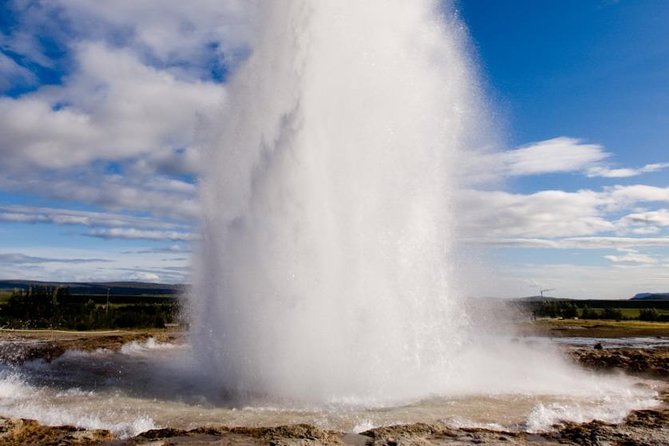 Golden Circle & South Coast Tour - Reynisfjara, basalt columns and dangerous surf
