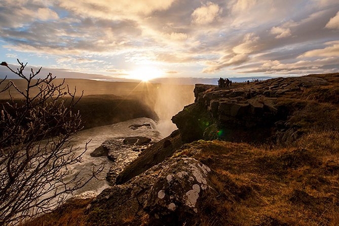 Golden Circle, Volcano Crater and Blue Lagoon Small-Group Tour - The guide can make or break the long drives