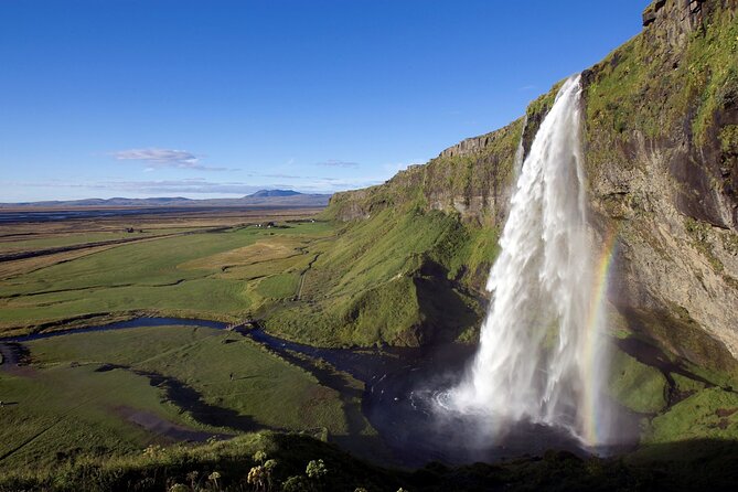Guided Glacier Lagoon and Diamond Beach Day Trip from Reykjavik - The possible northern-lights finish