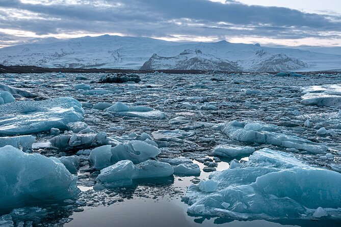 Guided Glacier Walk - Ice caves, cracks, and changing glacier views