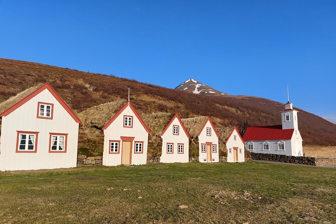 Half-Day Combo Tour to Goðafoss, Laufas and The Christmas House - The Christmas House is charming, but know what it is
