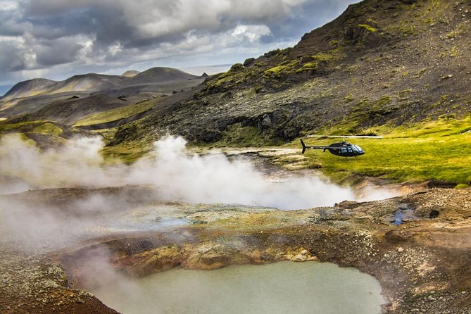 Helicopter Flight Over Geothermal Landscapes from Reykjavik - What the pilot adds to the flight