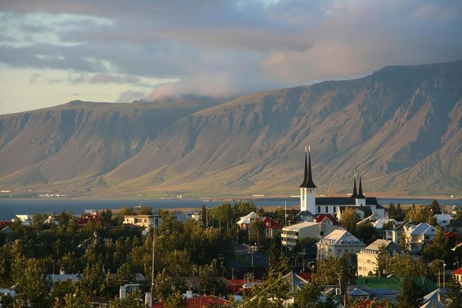 Helicopter Tour: Reykjavik City with landing at Mount Esja - The blue-water view and wider city region