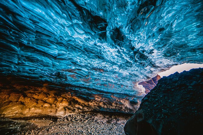 Ice Cave and Glacier Exploration Tour of Vatnajökull from Jökulsárlón - Cold, rain, and the clothing test