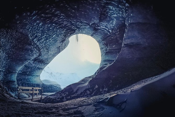 Ice Cave at Katla Volcano - How long you actually spend in the cave