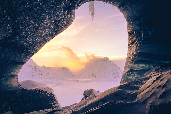 Ice Cave at Katla Volcano - Comfort, clothing, and physical demands