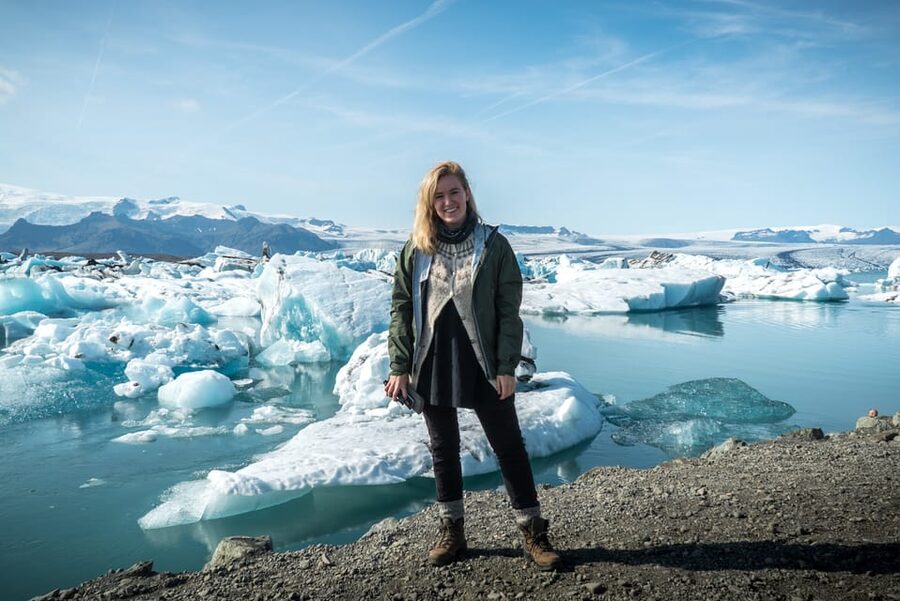 Iceland 3-Day Tour Golden Circle, Glacier Lagoon, & Ice Cave - Rooms, packing, and daily comfort