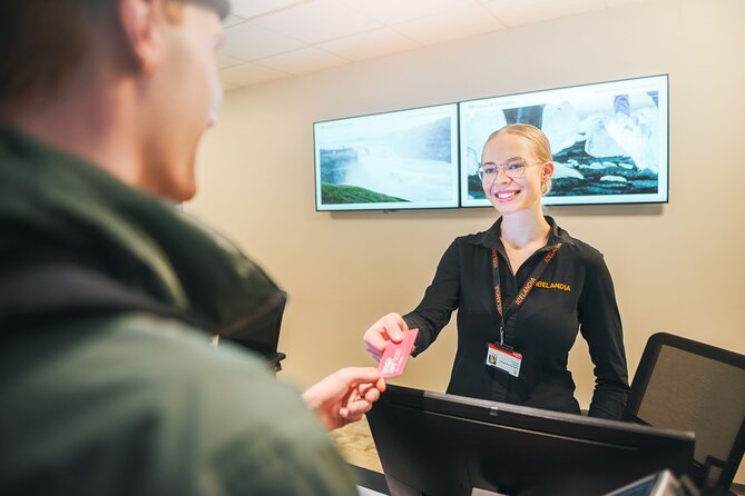 Iceland Airport Transfer from Reykjavík Hotels to KEF Airport - The Flybus ride to Keflavík Airport