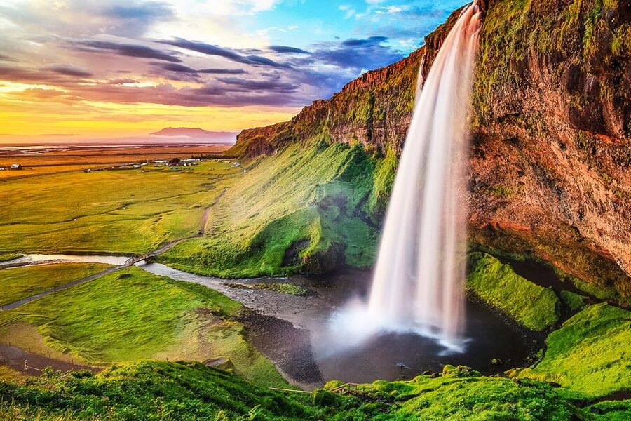 Iceland: Full-Day South Coast, Black Beach & Waterfalls Tour - Why This South Coast Day Trip Works