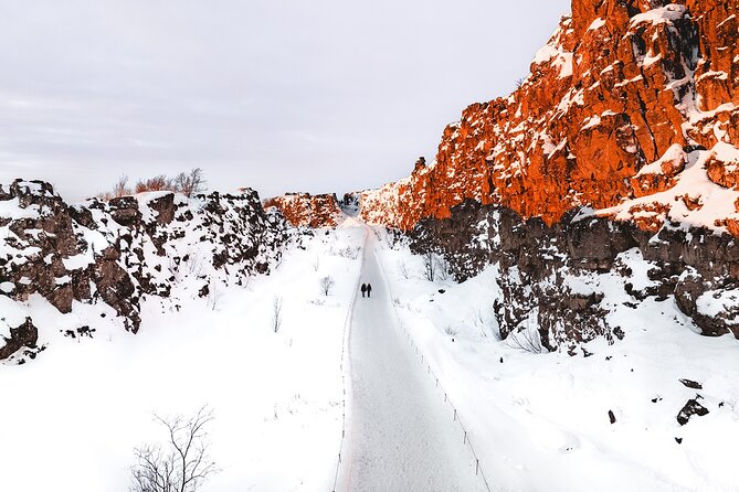 Iceland Golden Circle & Glacier Snowmobiling Guided Experience - What the guides add to the long drive