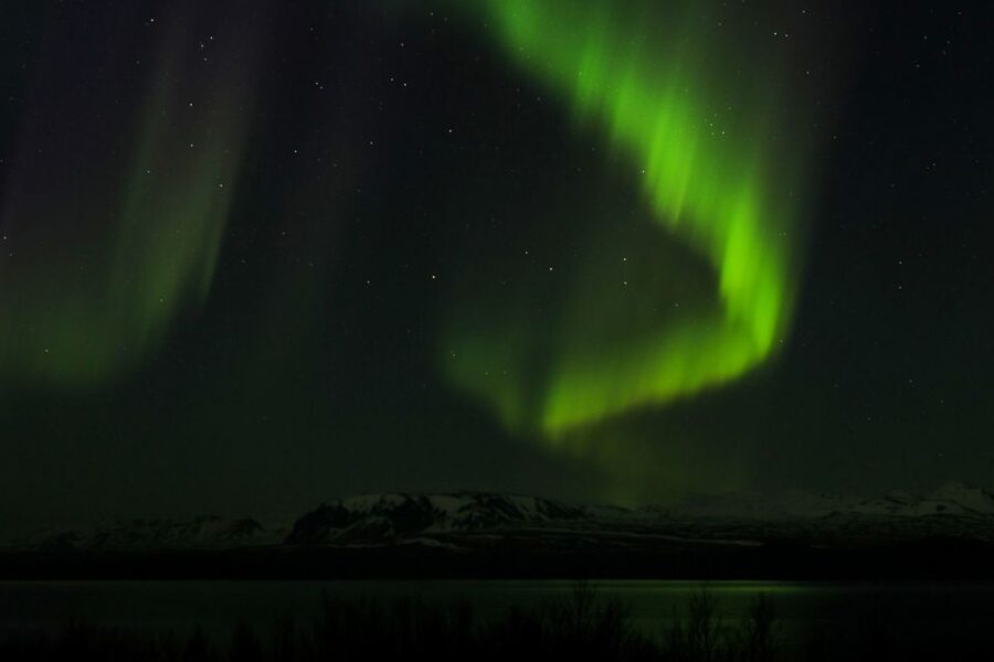 Iceland: Northern Lights Bus Tour from Reykjavik - Photo stops and the practical side of viewing
