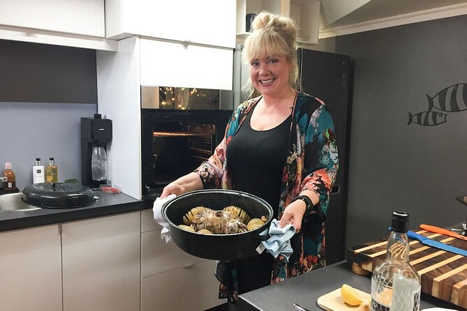 Icelandic Cooking Class in Downtown Reykjavik with Musical Hosts - Cooking two Icelandic dishes from start to finish